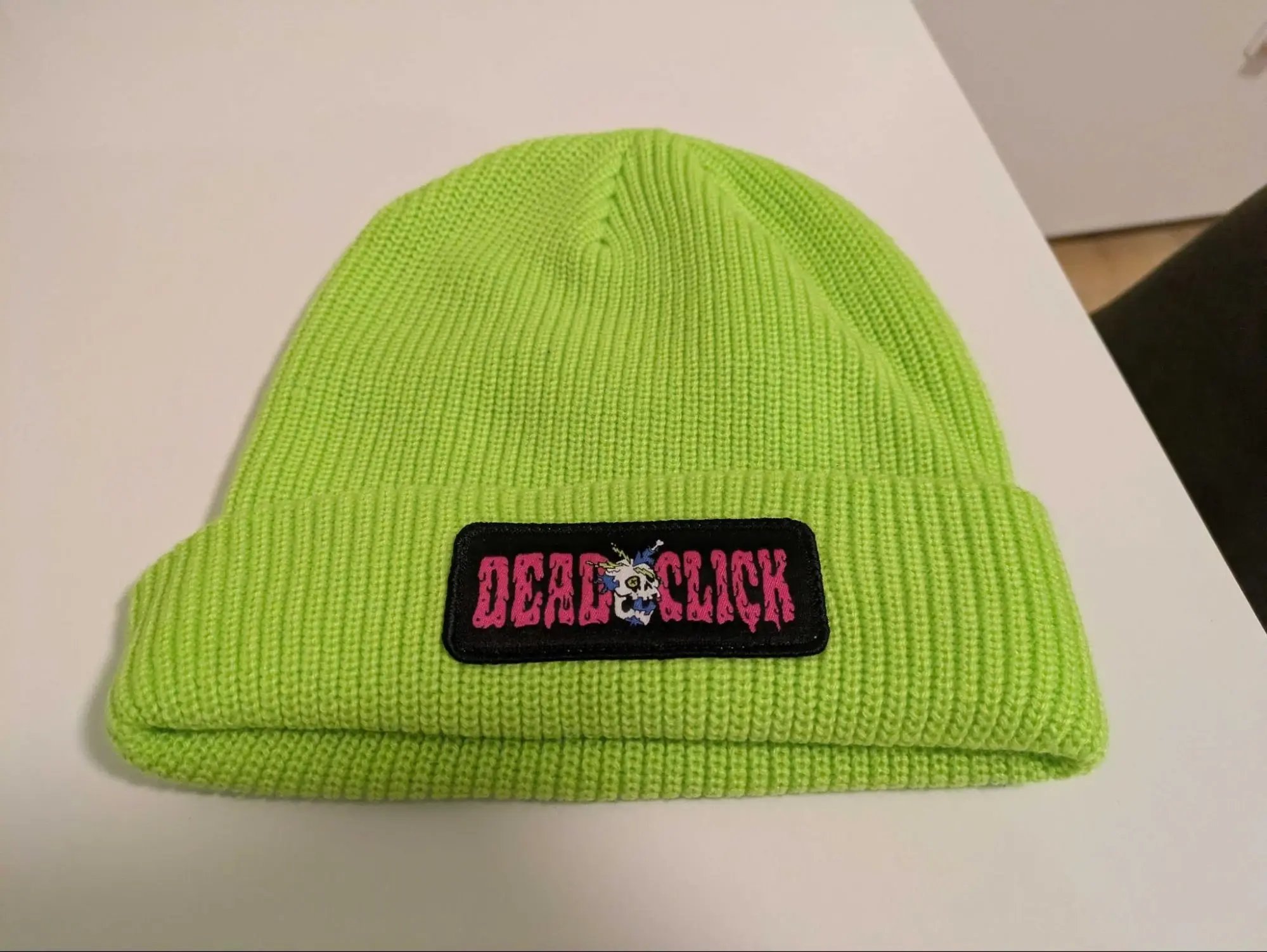 Au kiosque de Sentry j’ai reçu une tuque gratuite vert fluo!